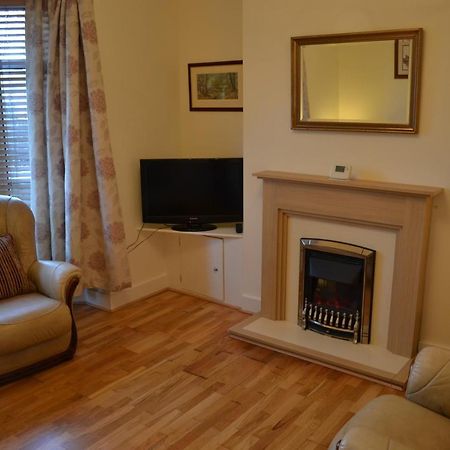 Entire 3 Bedroom House Near Caerphilly Station Εξωτερικό φωτογραφία