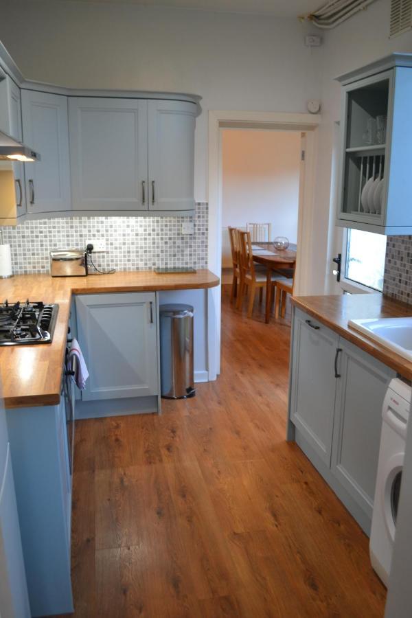 Entire 3 Bedroom House Near Caerphilly Station Εξωτερικό φωτογραφία
